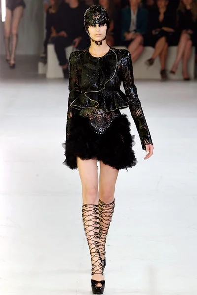 Look 20